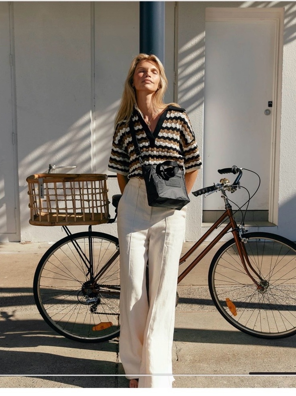 ALOHA Collection Monochrome Crossbody - Picture 8 of 8